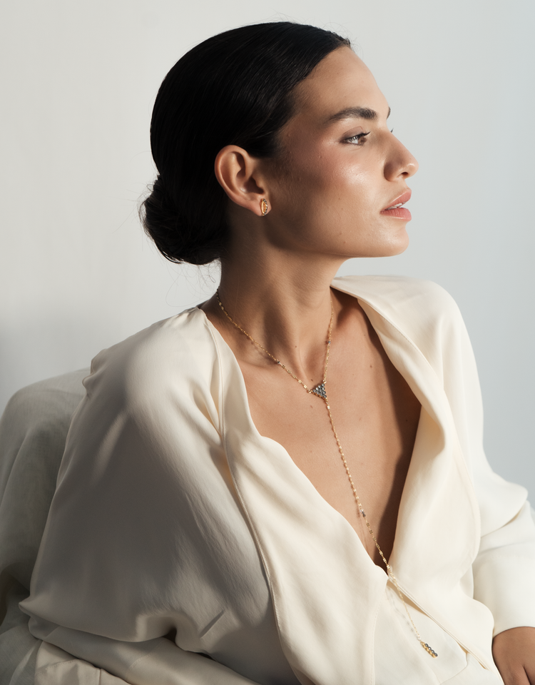 Detalle editorial de joyería